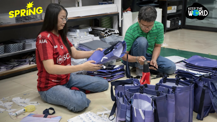 Upcycling ‘ป้ายไวนิล’ สู่กระเป๋านักเรียน เมื่อ ROCTEC เปลี่ยนขยะสร้างคุณค่า