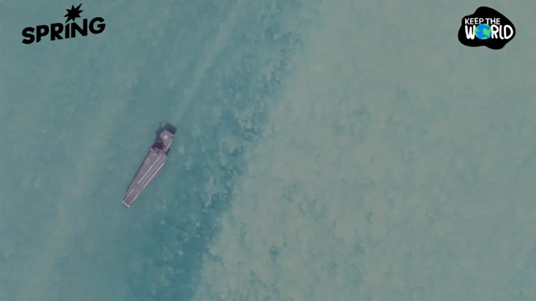 คราบน้ำมันจากเรือรบอิหร่านที่ถูกโจมตี คุกคาม 'ระบบนิเวศ' ในอ่าวเปอร์เซีย