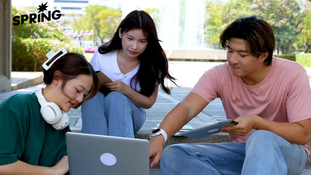 ส่องไลฟ์สไตล์ Gen Z ใช้ AI เป็นเลขาคู่ใจ ช่วยทำงานทุ่นแรง