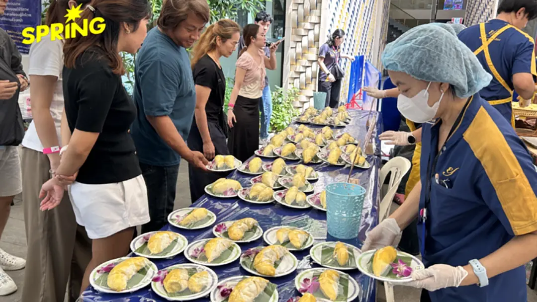 ตลาดยิ่งเจริญ จัดกิจกรรม 'บุฟเฟต์ทุเรียน' รับฤดูกาลผลไม้