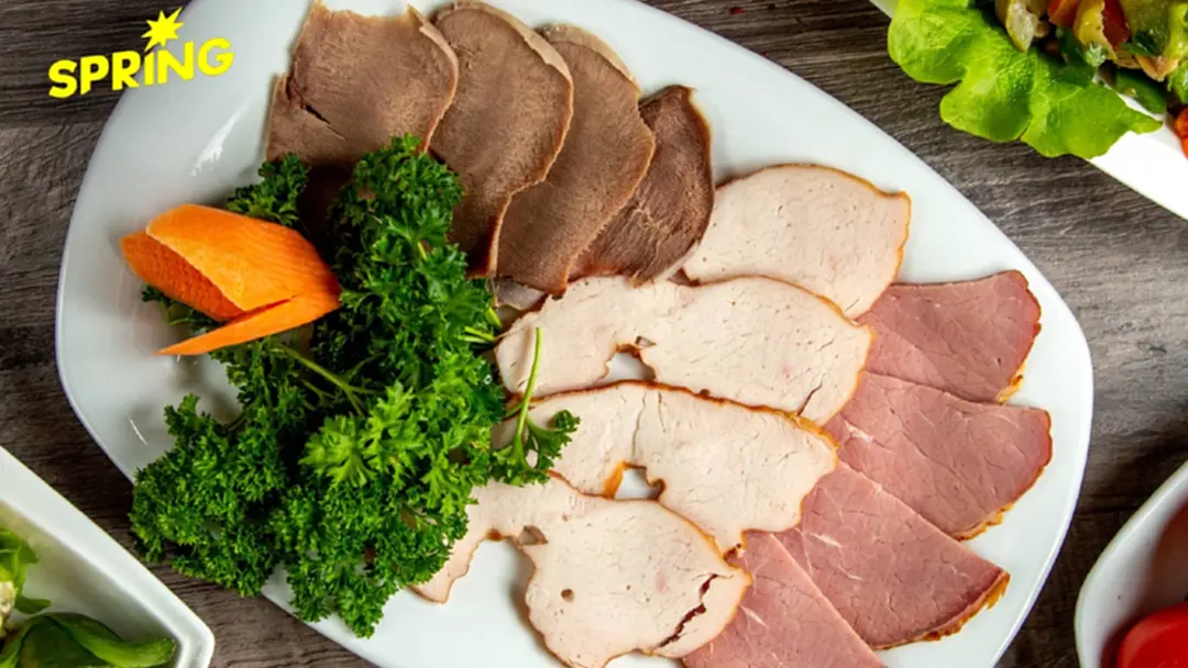 กรมวิทย์เตือน ‘ไส้กรอก-แหนม-หมูยอ’ บางยี่ห้อ พบไนไตรต์เกินมาตรฐานเกือบ 50 เท่า
