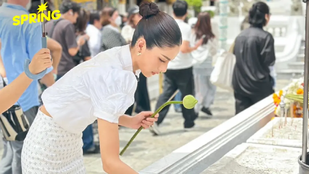 'หนิง ปัทมา' บุกวัดพระแก้ว-ศาลหลักเมือง ลั่นไม่เคยเป็นเมียน้อย