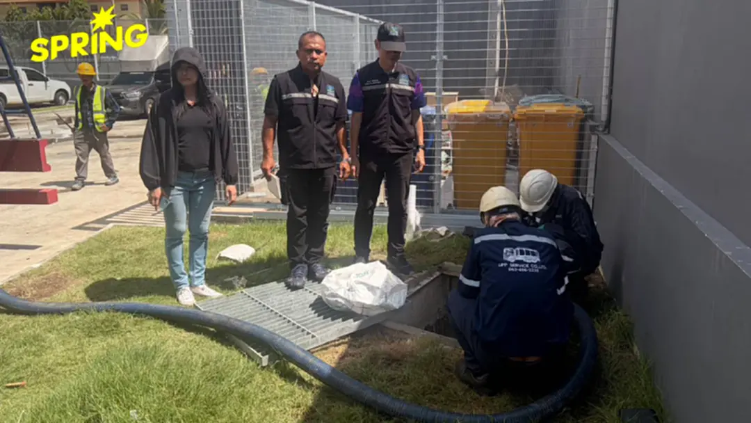 คพ.ติดตามกำจัดน้ำมันปนเปื้อน Data Center พระราม 9 เร่งสกัดไม่ให้ไหลลงคลอง